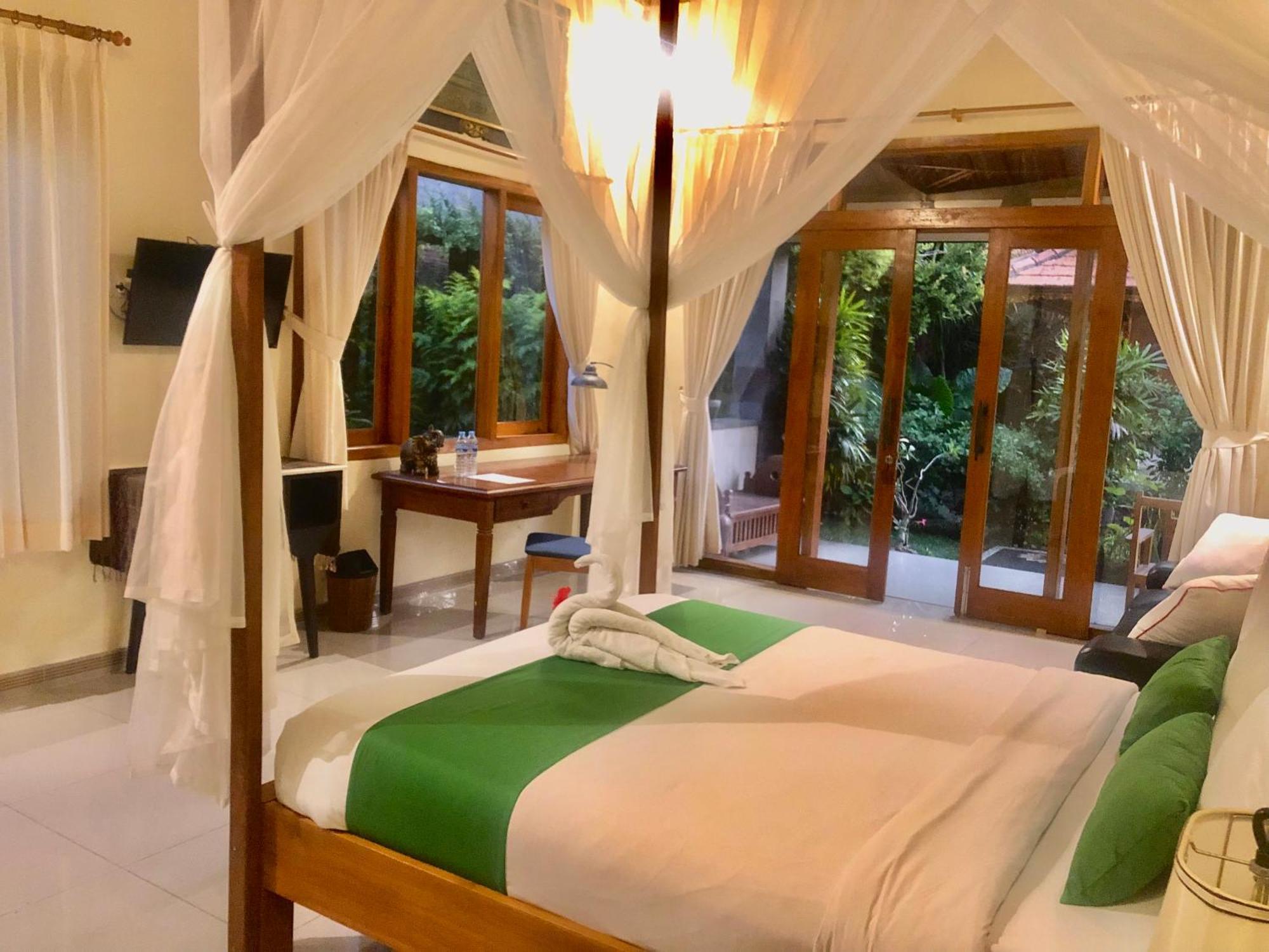 Hotel Graha Madesimon Ketewel Exteriér fotografie