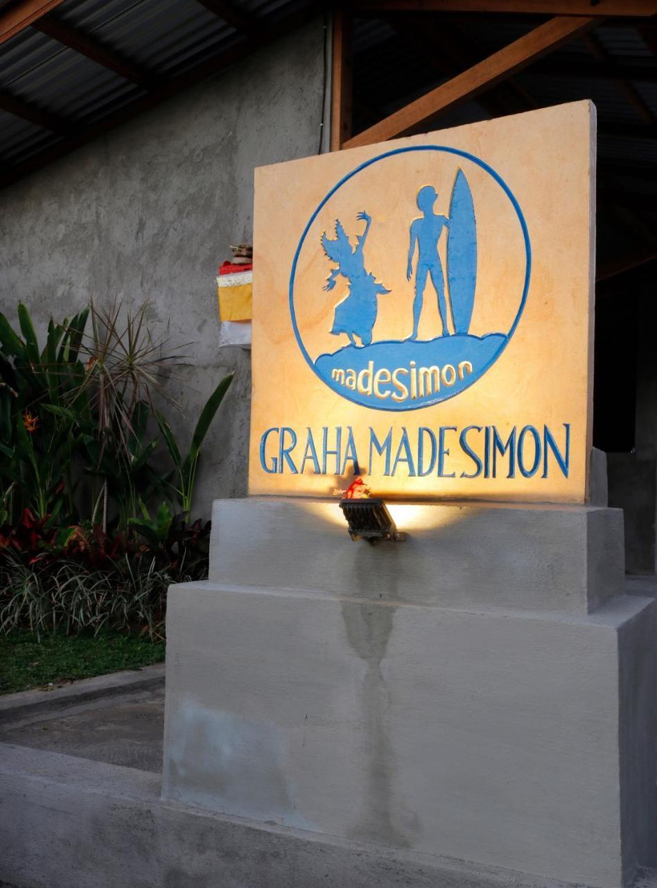 Hotel Graha Madesimon Ketewel Exteriér fotografie